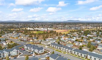 2561 NE Purcell Blvd, Bend, OR 97701