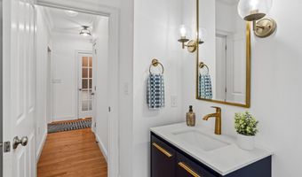 14 Aspen Ln, Bedford, NH 03110