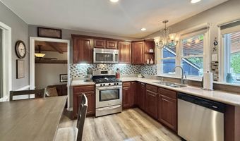 511 Delaware Ave, Absecon, NJ 08201