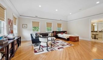 31 Marie Major Dr, Alpine, NJ 07620