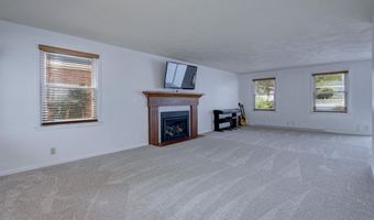 336 E PERSHING St, Appleton, WI 54911