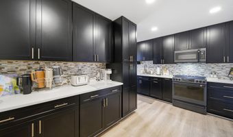 6101 EDSALL Rd 1805, Alexandria, VA 22304