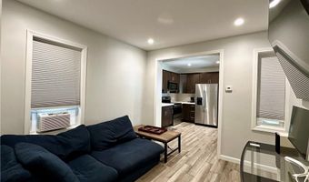 29 Ann St 1, Newport, RI 02840