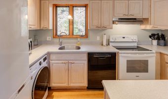176 Reservoir Rd, Campton, NH 03223