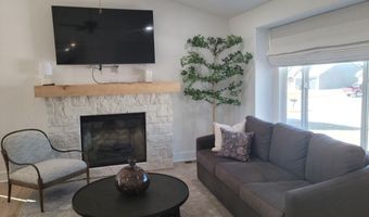 8617 E Chris St, Bel Aire, KS 67226