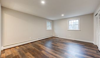143 Juniper Dr, Avon, CT 06001