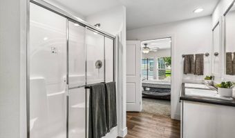 7368 NE BERWICK Dr 2, Ankeny, IA 50021