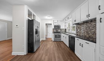 4220 Montague Ave, Ayden, NC 28513
