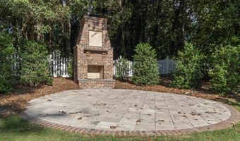 415 Pine St, Camden, SC 29020