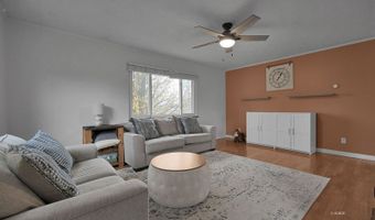 5 Lamar Dr, Athens, OH 45701