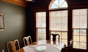 129 Riverview Dr, Anderson, MO 64831