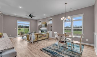 1006 Bluestem Cir, Baldwin City, KS 66006