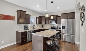 2618 3rd Ave SW, Altoona, IA 50009