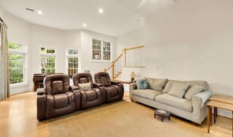 6512 RIDGE Dr, Bethesda, MD 20816