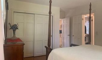 48 13th St, Bangor, ME 04401