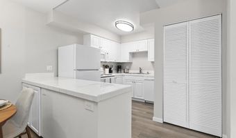 6955 Alvarado Rd 77, San Diego, CA 92120
