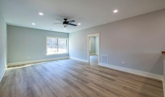 1036 Cummings St 1, Abingdon, VA 24211