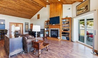 16861 E Pier Rd, Bayview, ID 83803