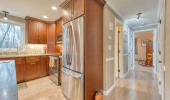 286 Middletown Rd, Colchester, CT 06415