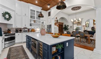 210 Butler Hill Rd, Benton, LA 71006