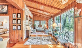 905 Goebel Ave, Savannah, GA 31404