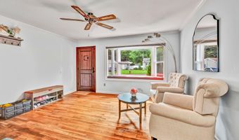 16 Cindy Ln, Bethel, CT 06801