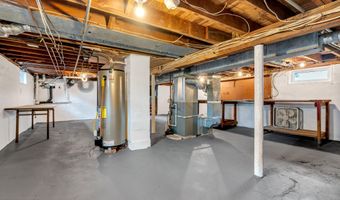833 Lincoln St, Middletown, NJ 07748