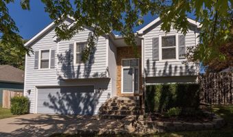 120 Hillside Dr, Baldwin City, KS 66006