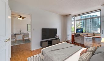 7111 WOODMONT Ave 608, Bethesda, MD 20815