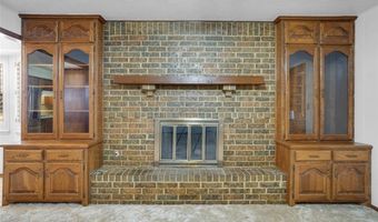 2524 N Robin St, Altus, OK 73521