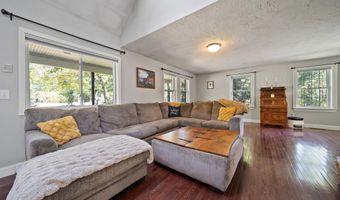 69 Heather Cir, Auburn, NH 03032