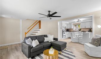 28 Alton Ave, Cumberland, RI 02864