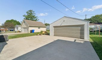 1352 W COMMERCIAL St, Appleton, WI 54914