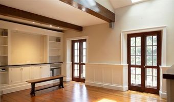 113 Coggeshall Ave, Newport, RI 02840