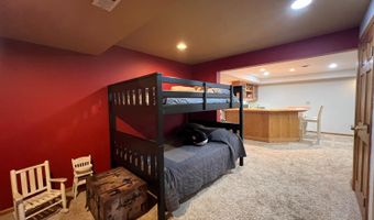 226 Lakeshore Dr, Batesville, IN 47006