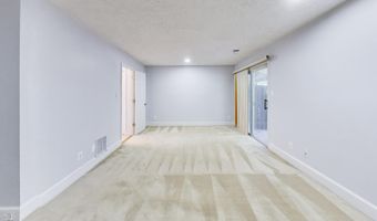 6619 IRVIN Pl, Alexandria, VA 22312