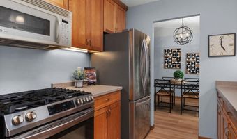 29 Pilgrim Cir, Madison, WI 53711