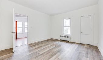 86 W Main St, Bergenfield, NJ 07621
