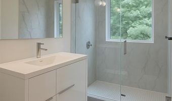 46 Overlook Rd, Alpine, NJ 07620