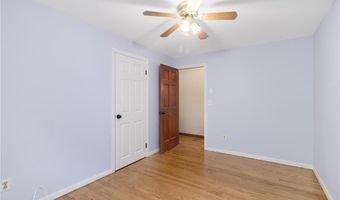 350 Essex Rd, North Kingstown, RI 02852