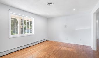 31 Conifer Dr, North Providence, RI 02904