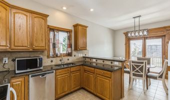 1737 Ashwood Dr SW, Altoona, IA 50009