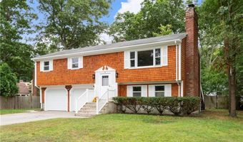6 Acre Ave, Barrington, RI 02806