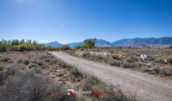 52 Road 8UC, Clark, WY 82435