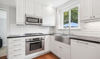 5209 NAHANT St, Bethesda, MD 20816