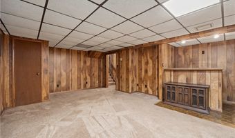 536 Fieldstone Dr, Amherst, OH 44001