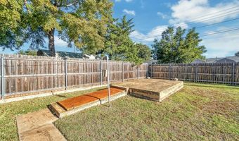 2308 N Flamingo Ln, Altus, OK 73521