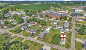 300 Halderman St, Amanda, OH 43102