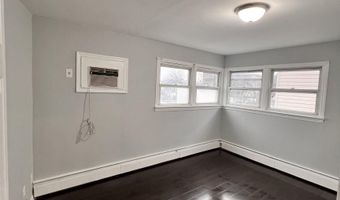 82 W 27TH St, Bayonne, NJ 07002