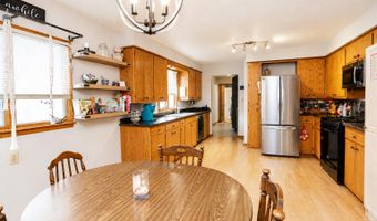 816 12th Ave, Aberdeen, SD 57401